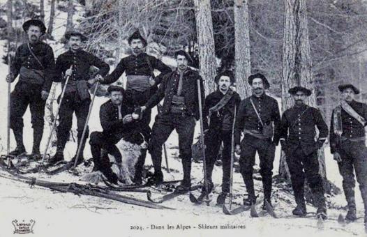 skieurs militaires