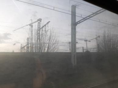 Vue de la fenêtre du train Toulouse-Paris. 7h.