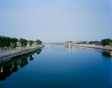 Prise de vue en pose longue du pont de Trinquetaille. Première expérimentation de Partition en territoire d'Arles