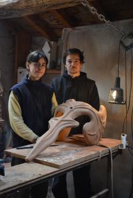 Anastasia Simonin et Kazuo Marsden dans leur atelier à Fontiers-Cabardès, préparation du projet Basicus Fitalis 